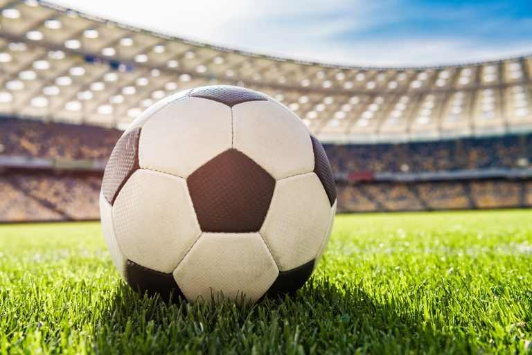 Les règles du football : le guide complet (avec exemples)